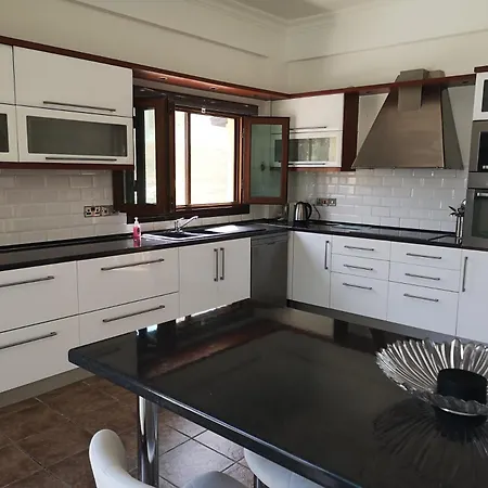 Villa Stunning Private - Beautiful Gardens & Pool Lapithos (Northern Cyprus)