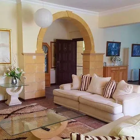 Hotel Stunning Private - Beautiful Gardens & Pool Lapithos (Northern Cyprus)