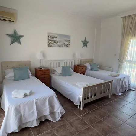 Hotel Stunning Private - Beautiful Gardens & Pool